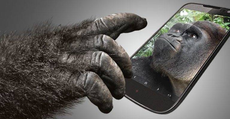 Motorola vybaví své telefony ochranným sklem Corning Gorilla Glass